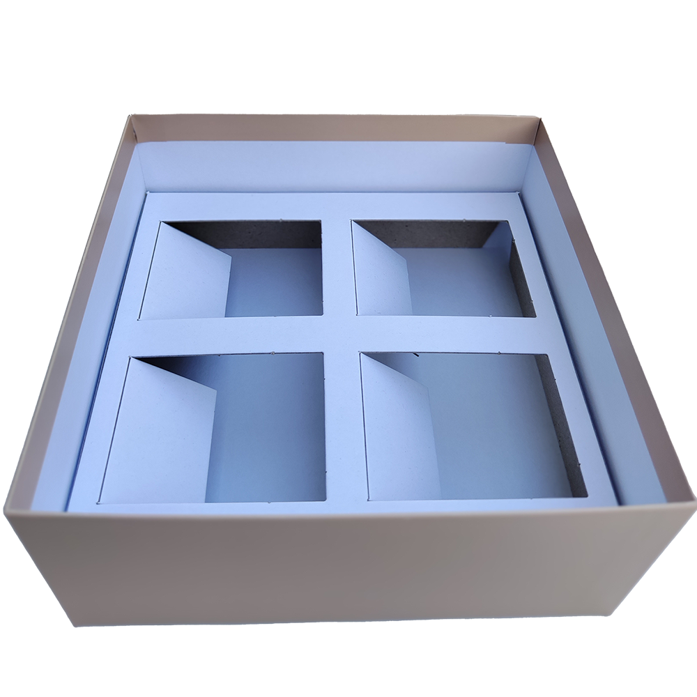 Erstelle deine eigene Box: vier Lächeln des Herzens